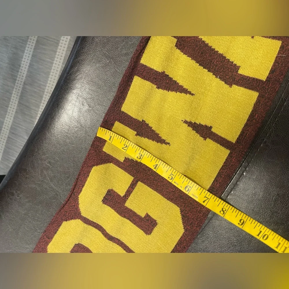 NWT Harry Potter Hogwarts scarf